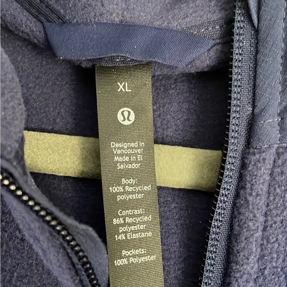 Lululemon Thick 1/2 Zip Fleece - Picture 3 of 4